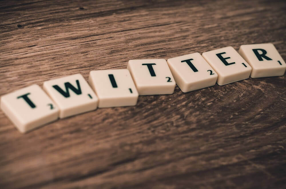 Vi viser dig, hvordan du finder de bedste Twitter tips. Og styrer uden om de dårlige. Twitter tips
