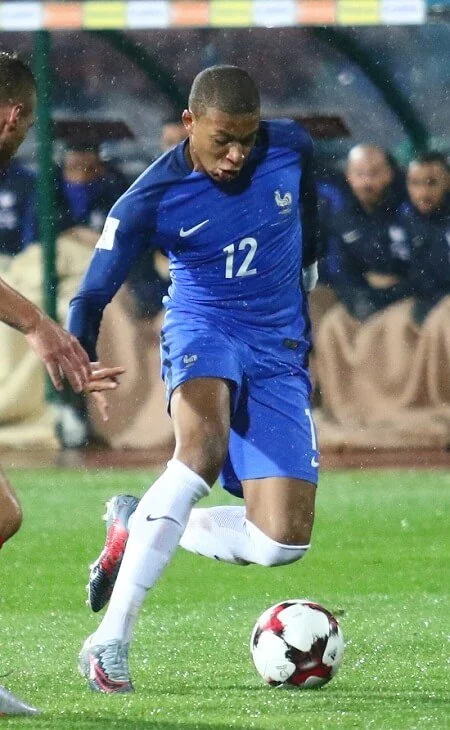 EM turnerings tips: Topscorer. Kylian Mbappe ligner allerede et godt bud. EM turnerings tips: Topscorer Kylian Mbappe